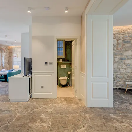 Гостьовий будинок Palms Promenade Luxury Спліт